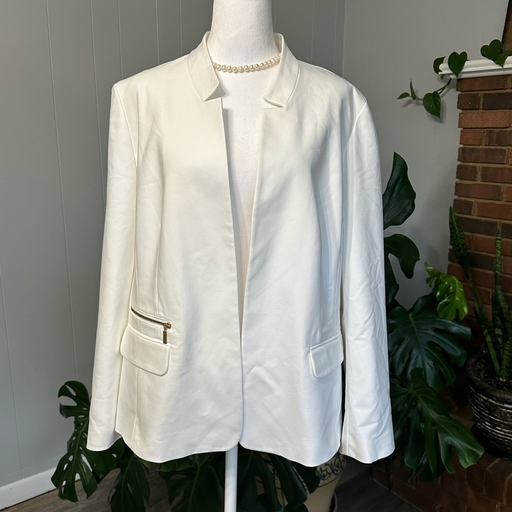 🔥NWT 4% Spandex comfortable open front no button Blazer jacket Chico’s Size 3